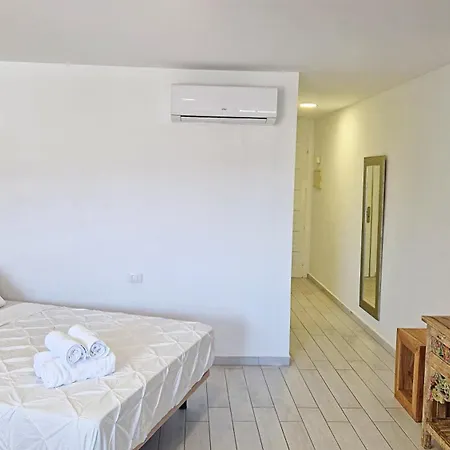 Apartment Parque Santiago Ii - Air Conditioning - Ocean View - 350mt From The Playa de las Americas (Tenerife)